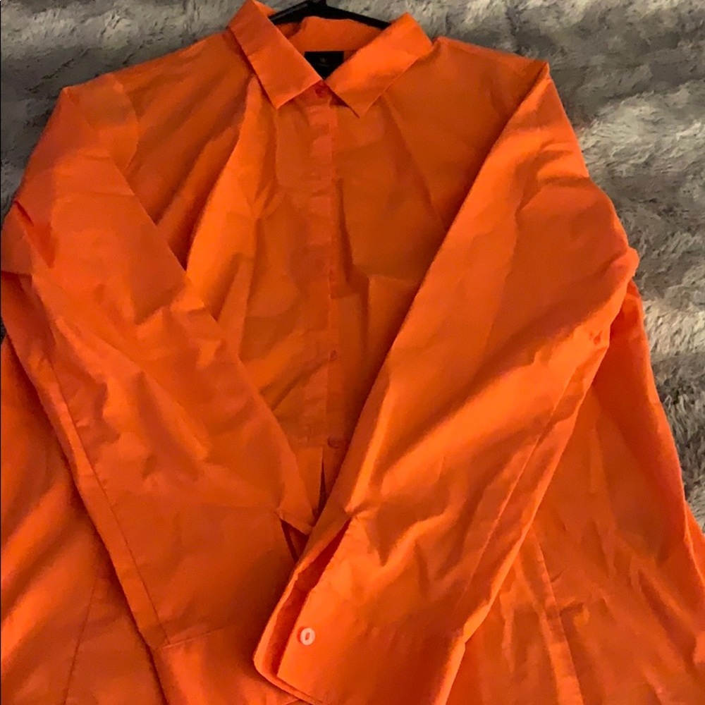Long sleeve button shirt